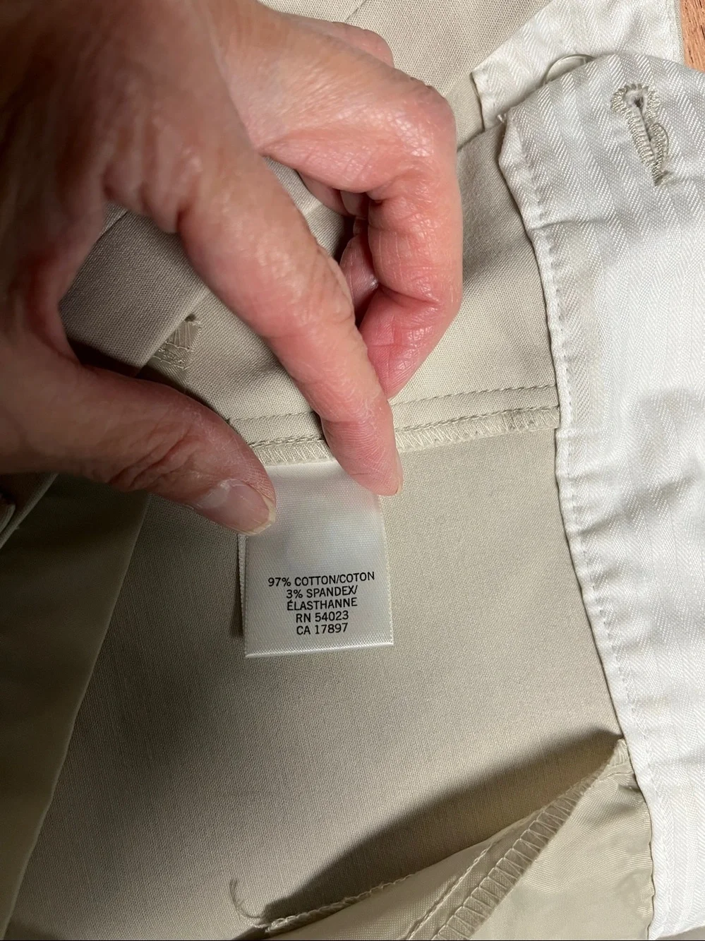 Banana Republic Light Beige Chinos - Straight Leg